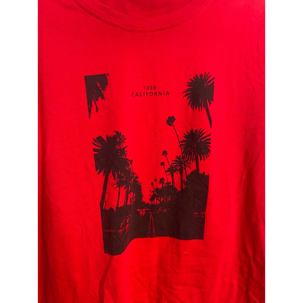 Red Shirt - Picture 2 of 3